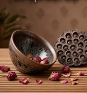 Chén gốm men mờ